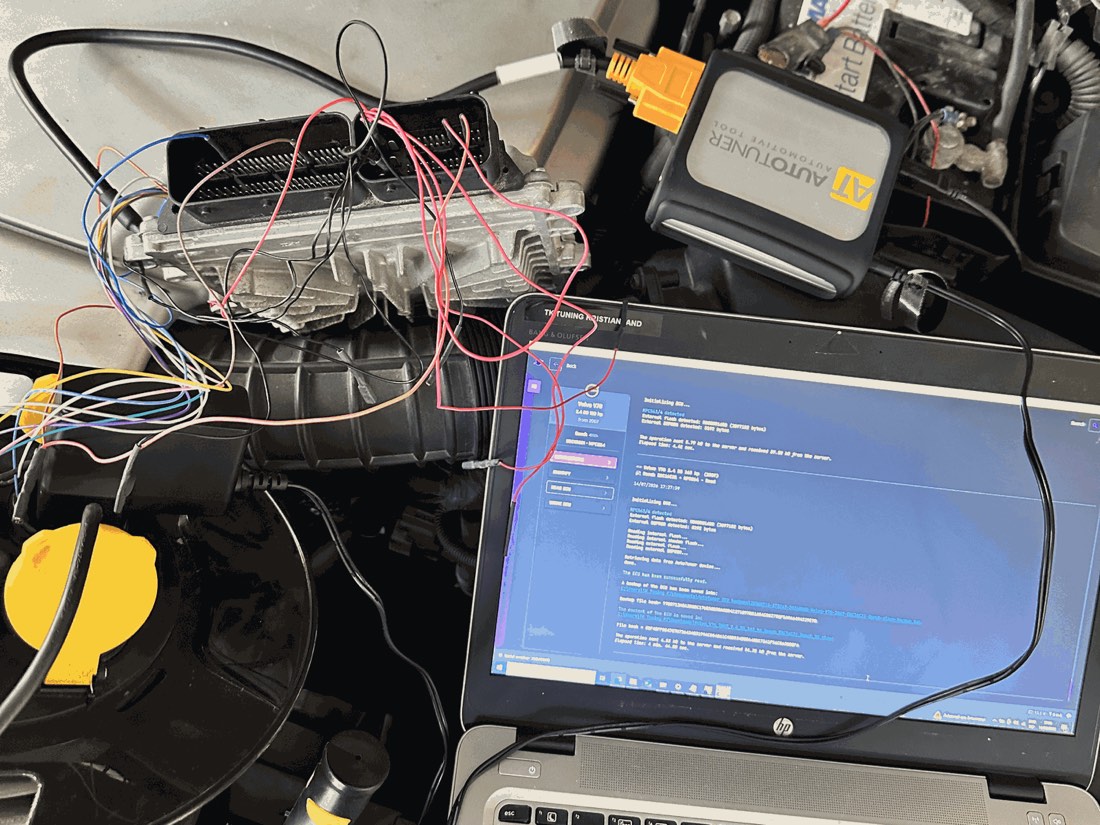 Styreenhet koblet direkte til Autotuner for programmering av startsperre