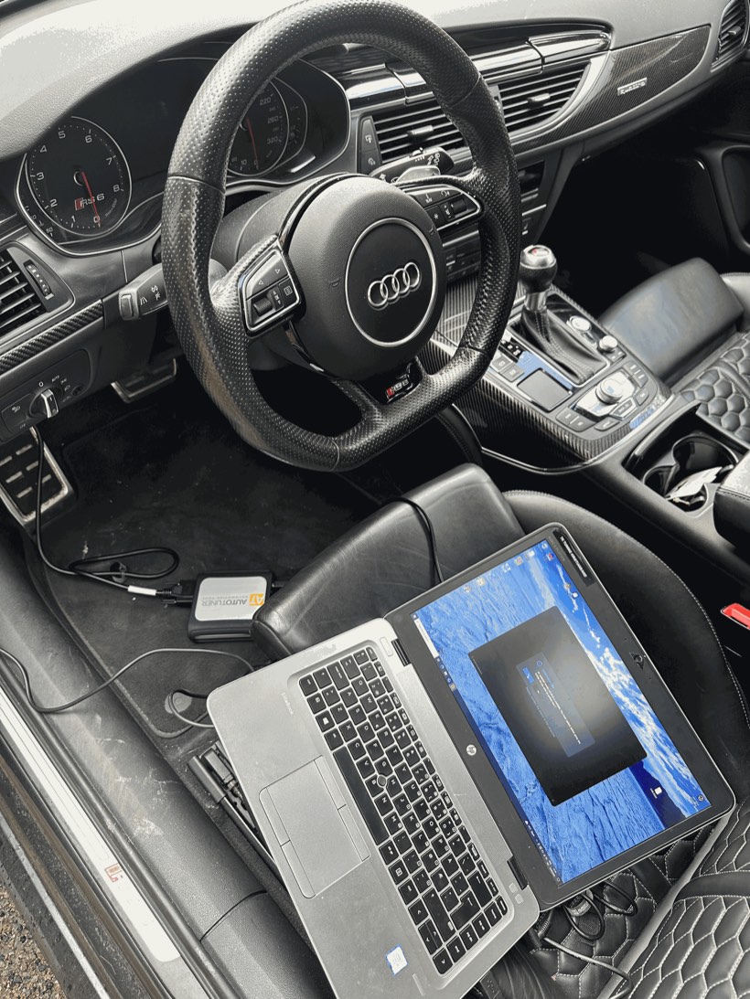 Chiptuning av Audi RS6 med Autotuner via OBD-kontakten