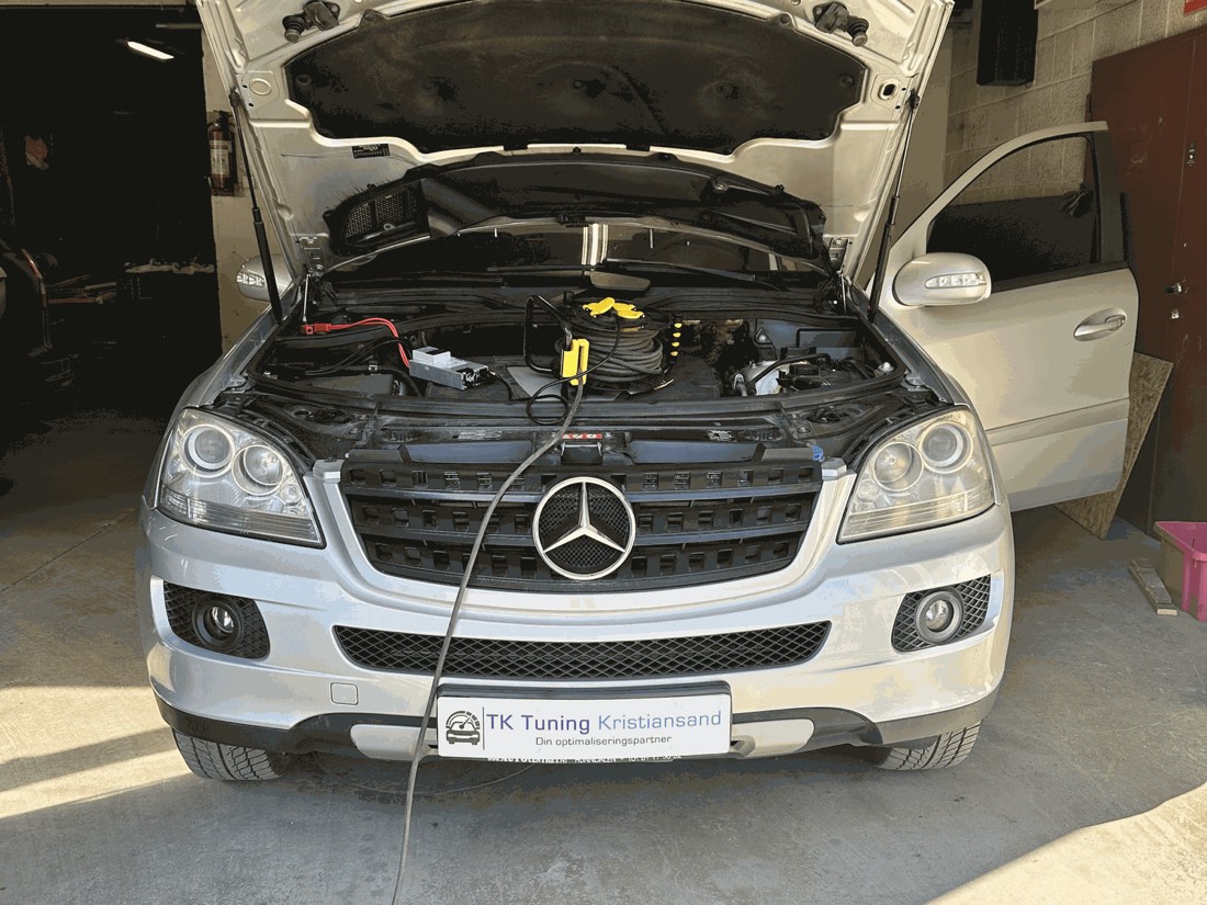 Mercedes ML til tuning i TK Tuning sitt verksted i Kristiansand